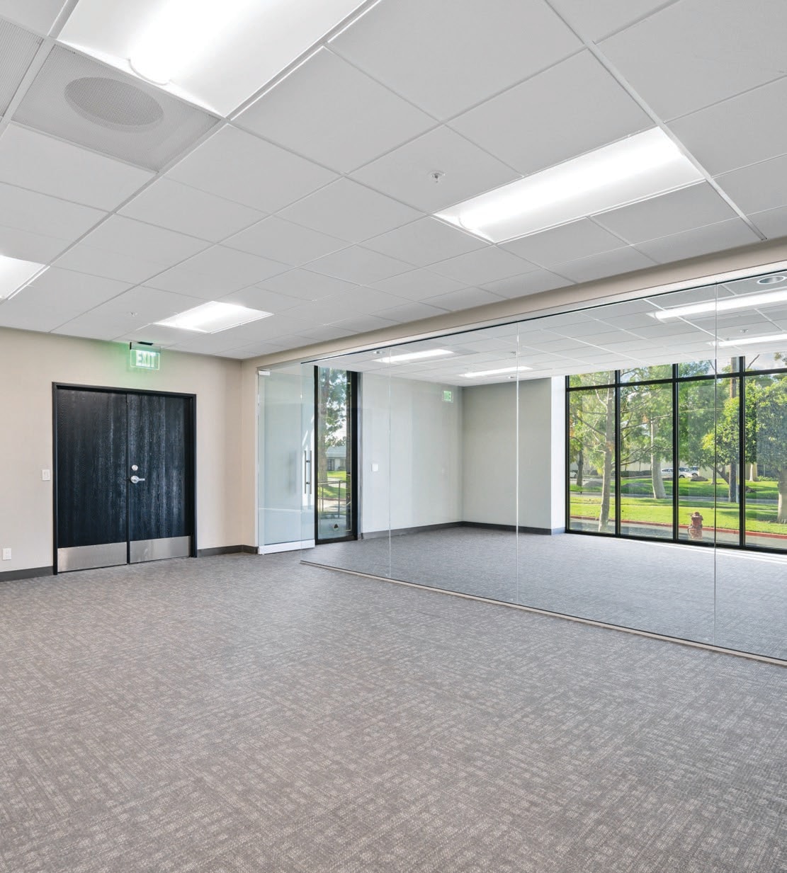 16200-16220 Carmenita Rd, Cerritos, CA à louer Photo intérieure- Image 1 de 4