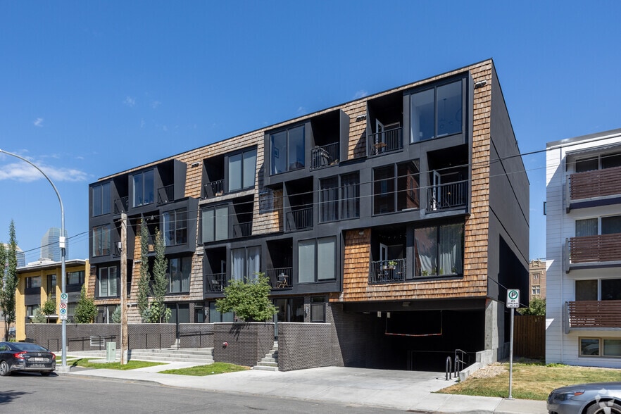 1720 7 St SW, Calgary, AB for sale - Primary Photo - Image 1 of 1