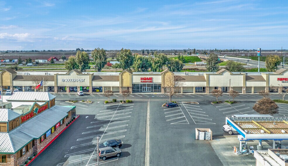 3037 Sisk Rd, Modesto, CA à louer - Photo du bâtiment - Image 1 de 13