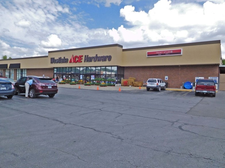 2336-2350 S Campbell Ave, Springfield, MO for lease - Building Photo - Image 3 of 4