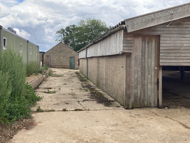 Park Ln, Sharnbrook à louer - Photo du bâtiment - Image 2 de 10