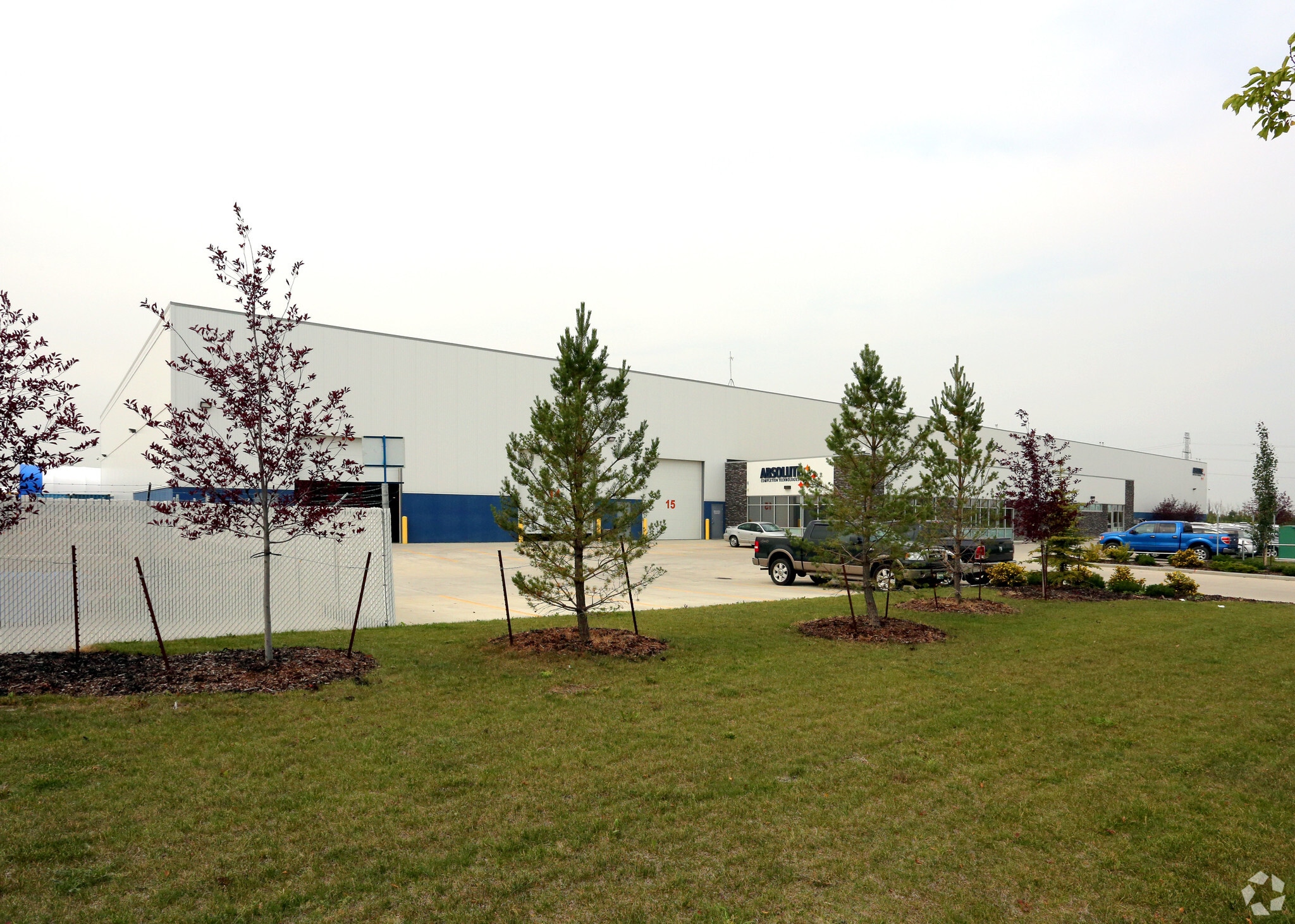 5710 36 St NW, Edmonton, AB for sale Primary Photo- Image 1 of 1