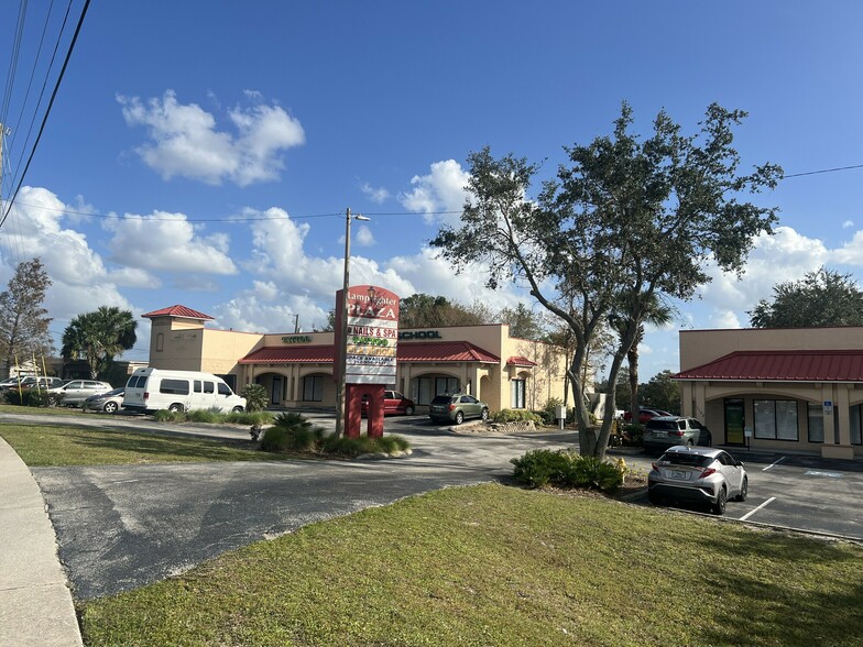 1102-1104 Cypress Gardens Blvd, Winter Haven, FL à louer - Photo du bâtiment - Image 3 de 8