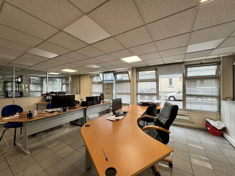 Bureau dans Ivry-sur-Seine à louer - Photo intérieure - Image 3 de 13