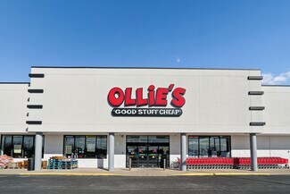 Plus de détails pour 2350 Sycamore Rd, Dekalb, IL - Commerce de détail à louer