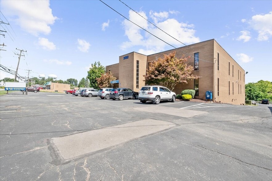 3578 Brodhead Rd, Monaca, PA for lease - Building Photo - Image 3 of 108