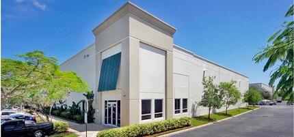 1700 NW 15th Ave, Pompano Beach, FL for lease Interior Photo- Image 2 of 14