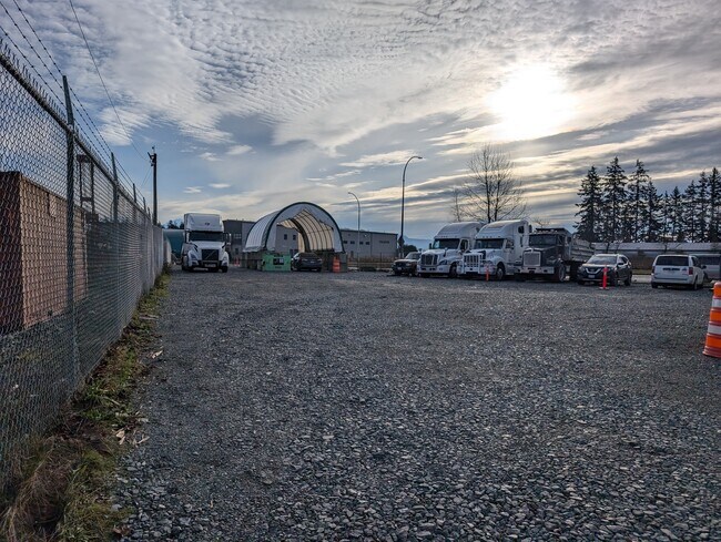 Plus de détails pour 2078 Peardonville Rd, Abbotsford, BC - Terrain à louer