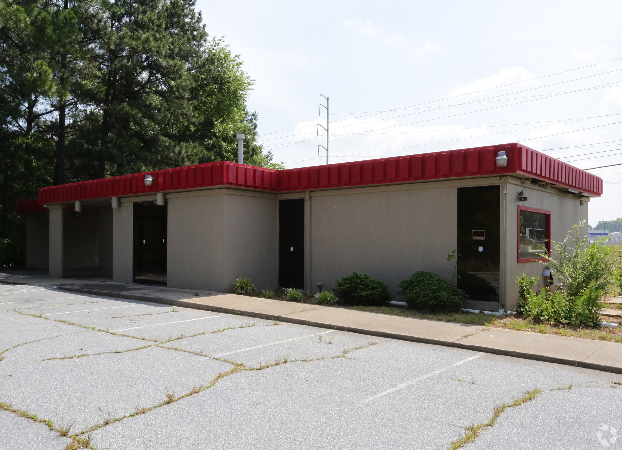 5220 Bucknell Dr SW, Atlanta, GA for lease Primary Photo- Image 1 of 5