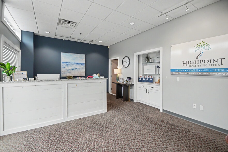 1600 Horizon Dr, Chalfont, PA for sale - Interior Photo - Image 2 of 34