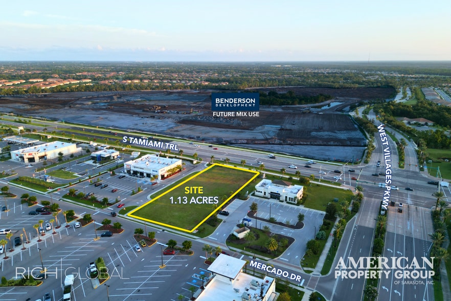 12134 Mercado Dr, Venice, FL à louer - Photo du bâtiment - Image 3 de 7
