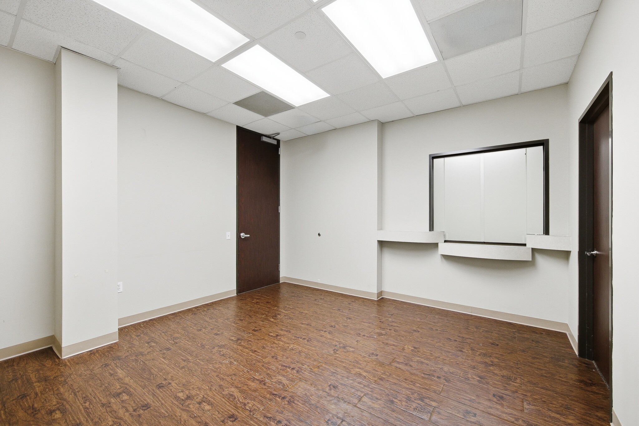 3333 Bayshore Blvd, Pasadena, TX for lease Interior Photo- Image 1 of 11