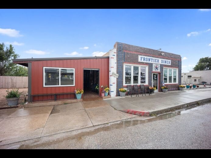 213 Grand Ave, Cheraw, CO à vendre - Photo du bâtiment - Image 2 de 14