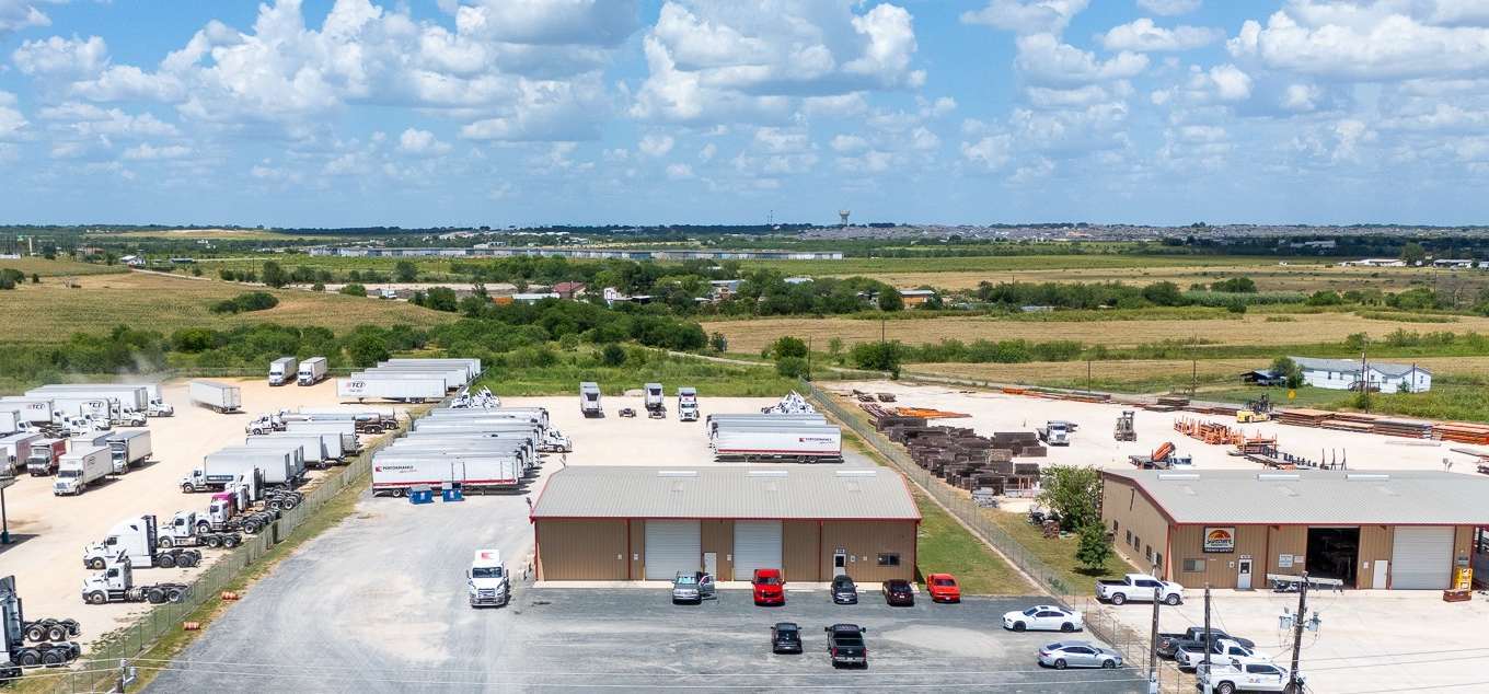 4216 N Graytown Rd, Converse, TX for lease Building Photo- Image 1 of 15