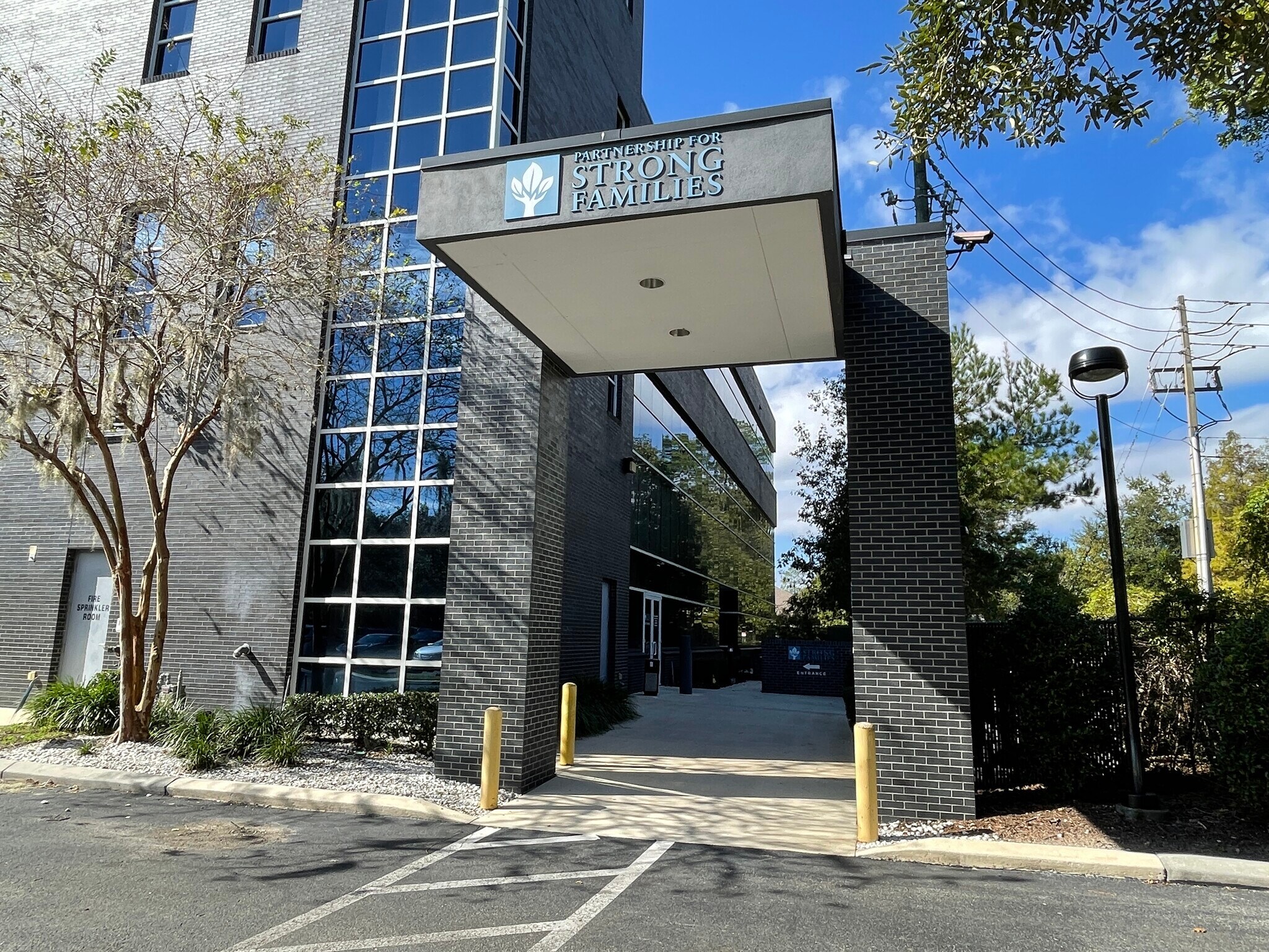 5950 NW 1st Pl, Gainesville, FL for lease Building Photo- Image 1 of 8