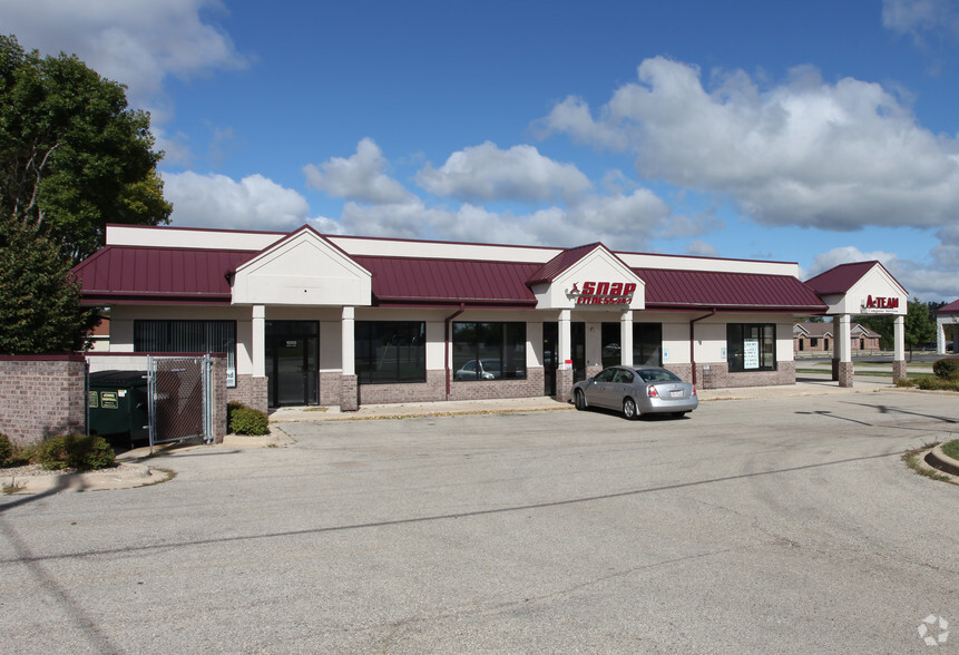 1005 S Main St, Mukwonago, WI for sale - Building Photo - Image 1 of 1