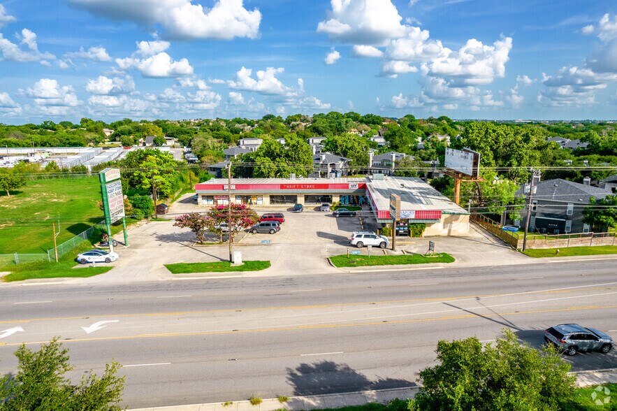 14910 Nacogdoches Rd, San Antonio, TX à louer - Photo du bâtiment - Image 2 de 5