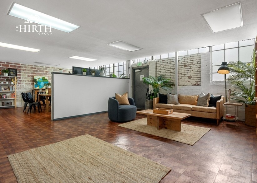 2321 Filbert St, Oakland, CA for sale - Building Photo - Image 3 of 35