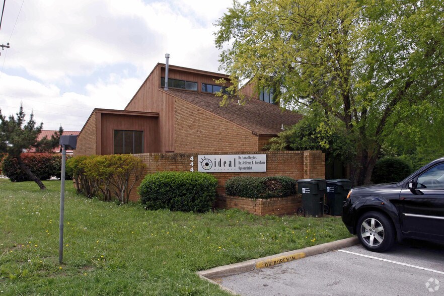 444 24th Ave SW, Norman, OK à vendre - Photo principale - Image 1 de 4