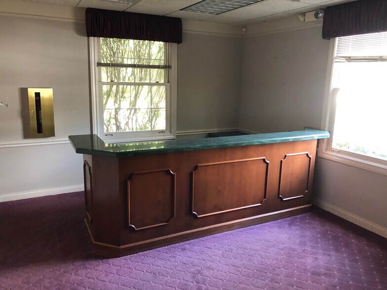 4247-4371 E 14 Mile Rd, Sterling Heights, MI à louer - Photo intérieure - Image 2 de 10