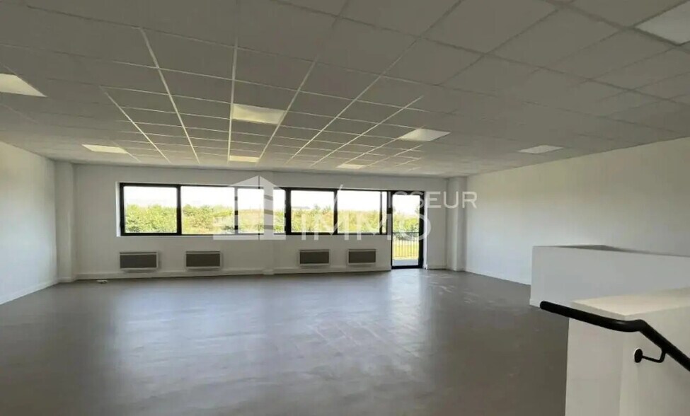 Flex in Moissy-Cramayel for sale - Interior Photo - Image 2 of 2