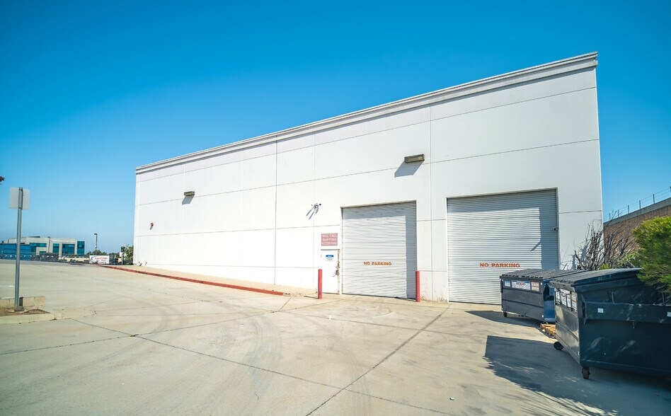 307 E Carmel St, San Marcos, CA à louer - Photo du bâtiment - Image 3 de 16