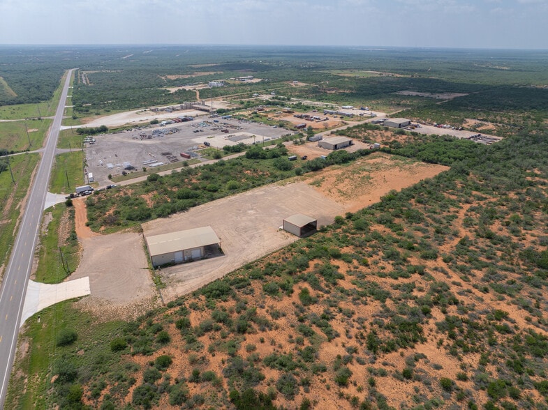 3661 Fm 468, Cotulla, TX for lease - Building Photo - Image 3 of 11