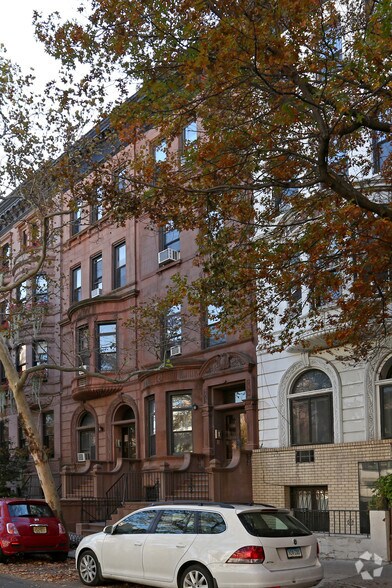 112 W 76th St, New York, NY à vendre - Photo du bâtiment - Image 3 de 21