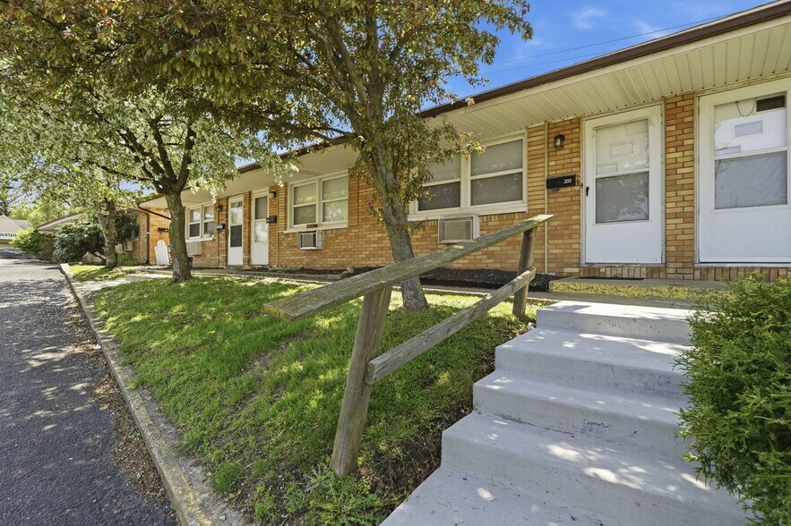 7559 Mentor Ave, Mentor, OH à vendre - Photo du bâtiment - Image 2 de 23