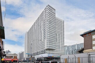 Plus de détails pour 147- 40 Archer Ave, Jamaica, NY - Commerce de détail à louer