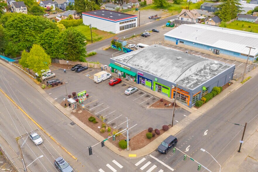1110 N Wycoff Ave, Bremerton, WA à vendre - Photo du bâtiment - Image 2 de 9