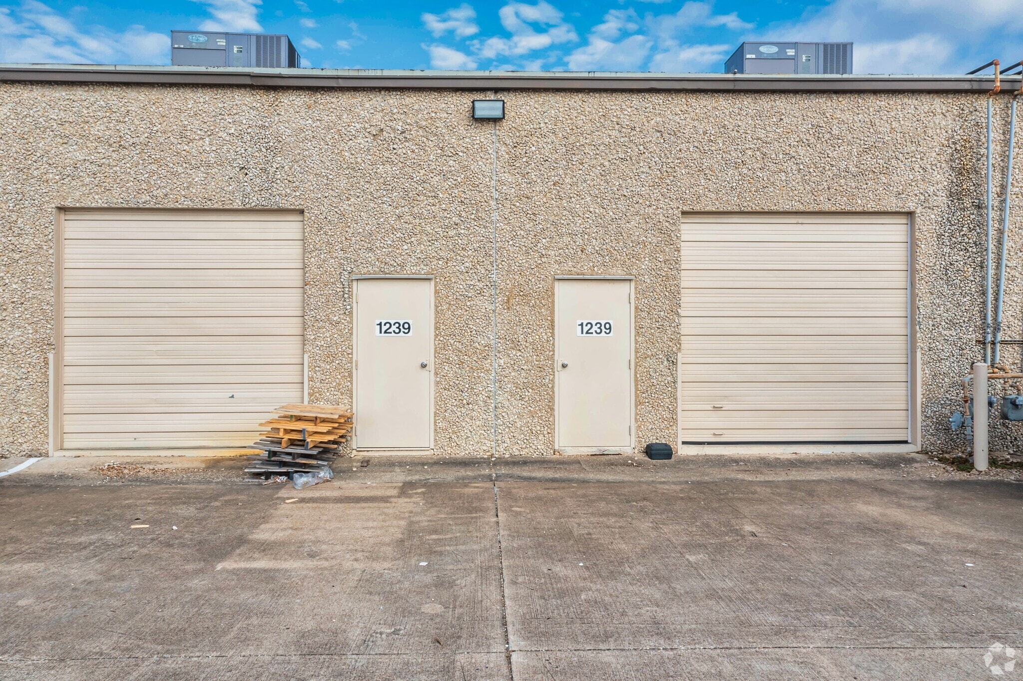 1207-1241 N Glenville Dr, Richardson, TX for lease Building Photo- Image 1 of 2