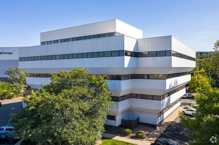 155 Willowbrook Blvd, Wayne, NJ à louer - Photo du bâtiment - Image 3 de 5