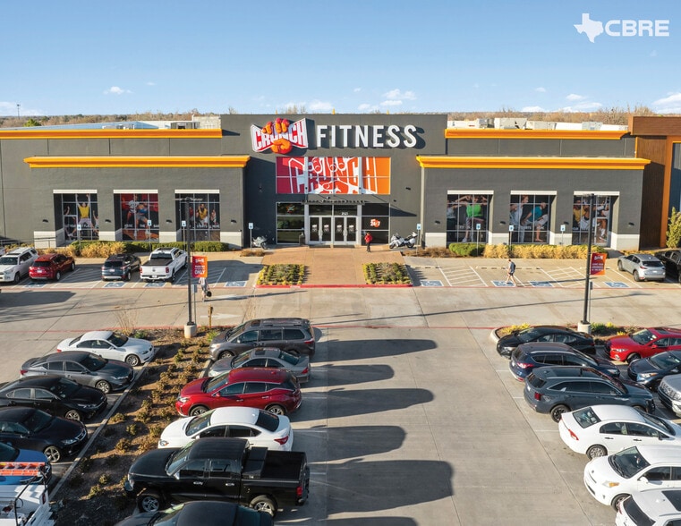 2121 W Danforth, Edmond, OK for sale - Primary Photo - Image 1 of 3