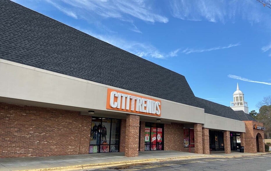 3901-3911 Capital Blvd, Raleigh, NC à louer - Photo du bâtiment - Image 3 de 4