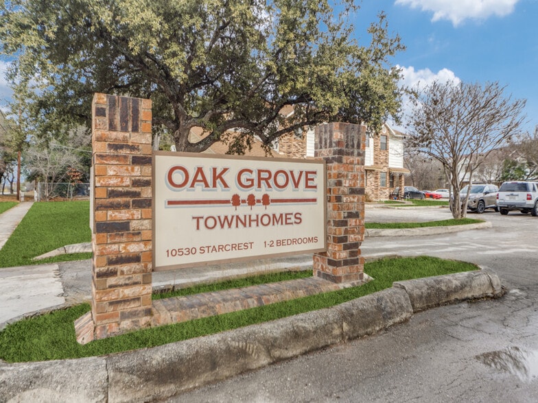 10530 Starcrest Dr, San Antonio, TX for sale - Building Photo - Image 1 of 15