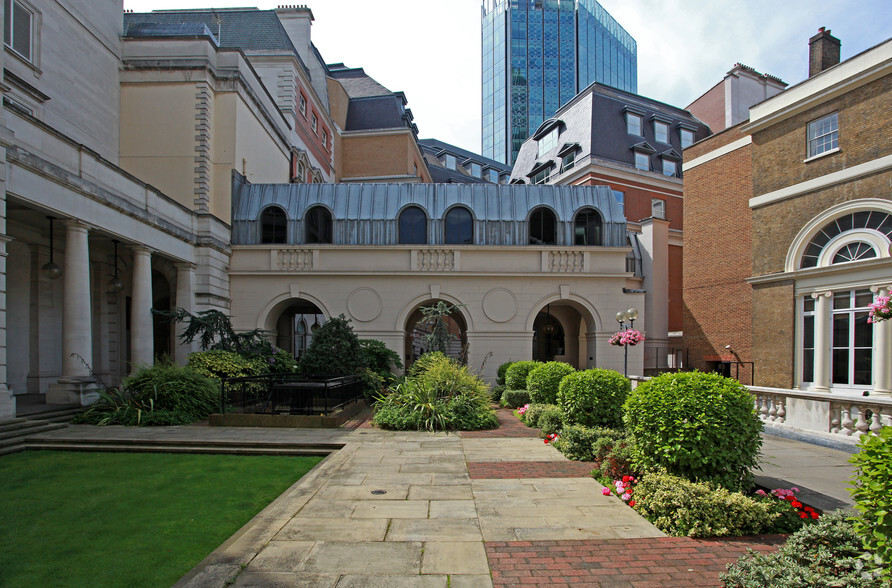 Old Broad St, London à louer - Photo du bâtiment - Image 2 de 11