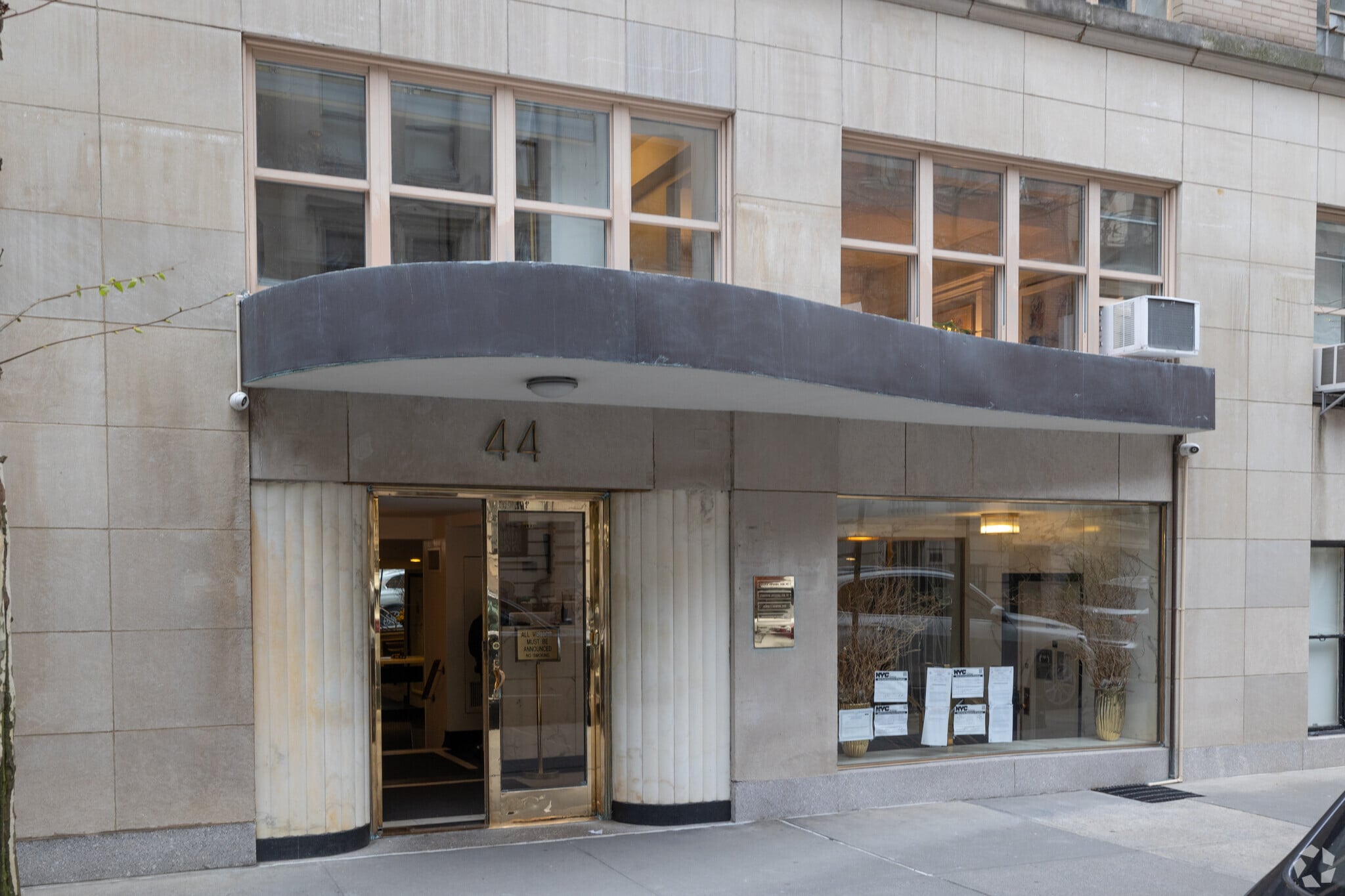 44 E 67th St, New York, NY for lease Primary Photo- Image 1 of 4