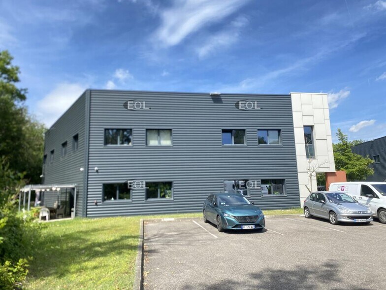 Flex in Dardilly for lease - Building Photo - Image 2 of 15
