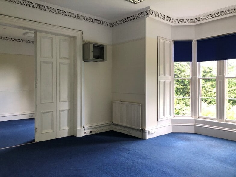 2 Dundee Rd, Perth for lease - Building Photo - Image 2 of 10