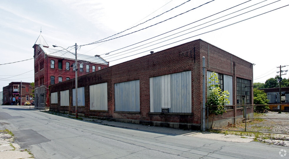 14-20 Cottage St, Middletown, NY for sale - Building Photo - Image 2 of 16