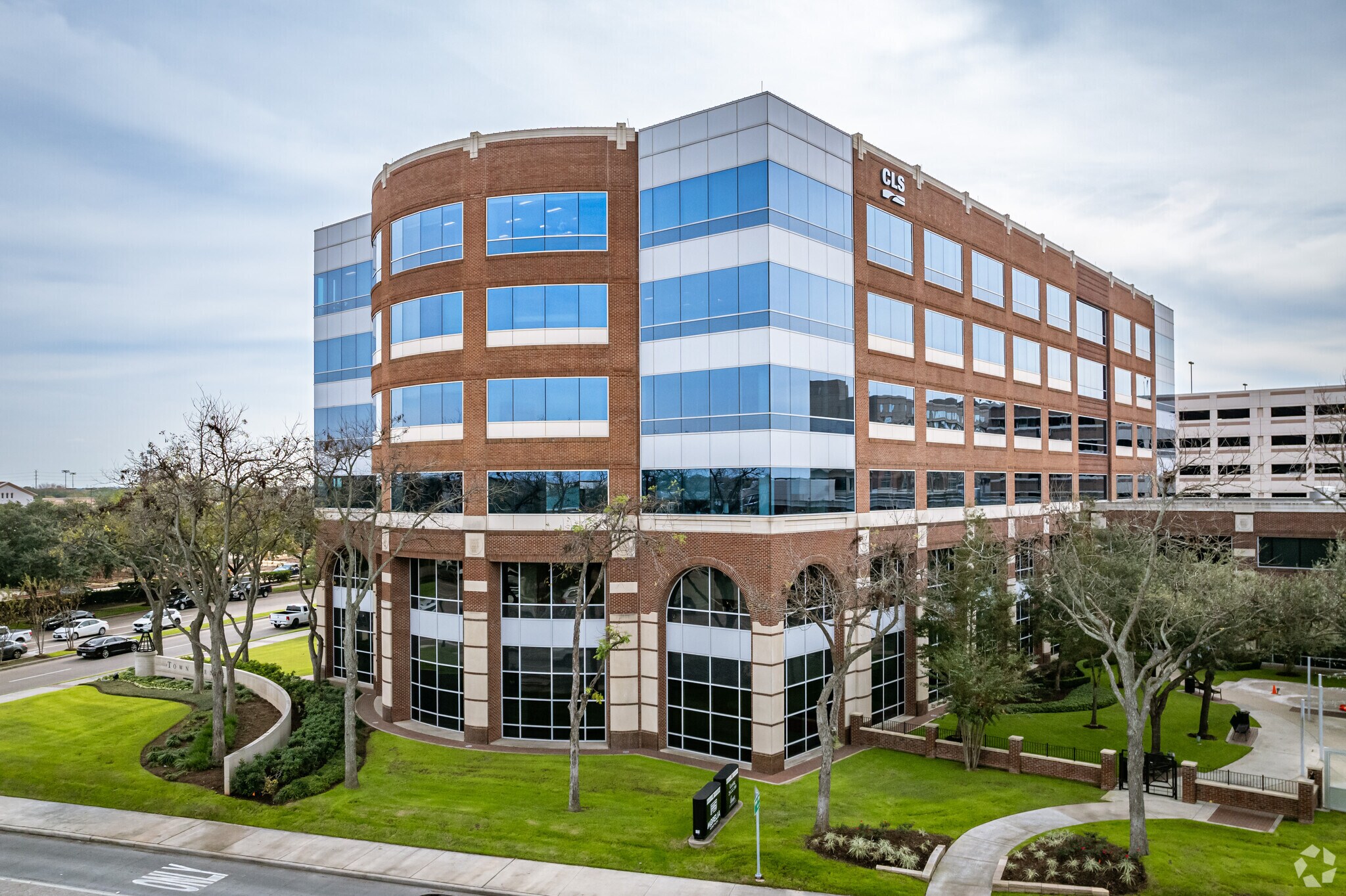 2245 Texas Dr, Sugar Land, TX for lease Building Photo- Image 1 of 10