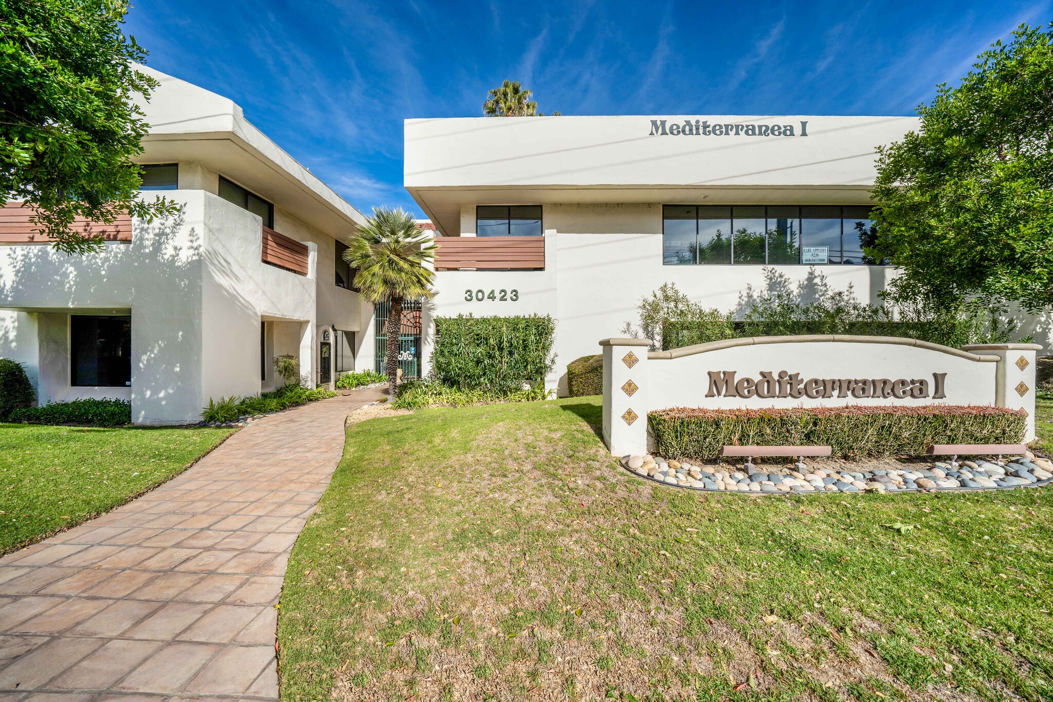 30423 Canwood St, Agoura Hills, CA à louer Photo du bâtiment- Image 1 de 42