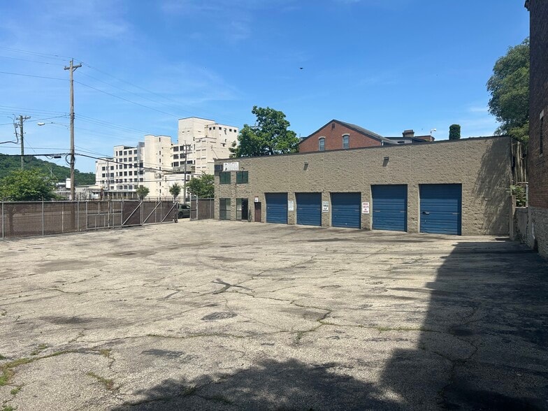 2500 Spring Grove Ave, Cincinnati, OH à vendre - Photo du bâtiment - Image 3 de 33