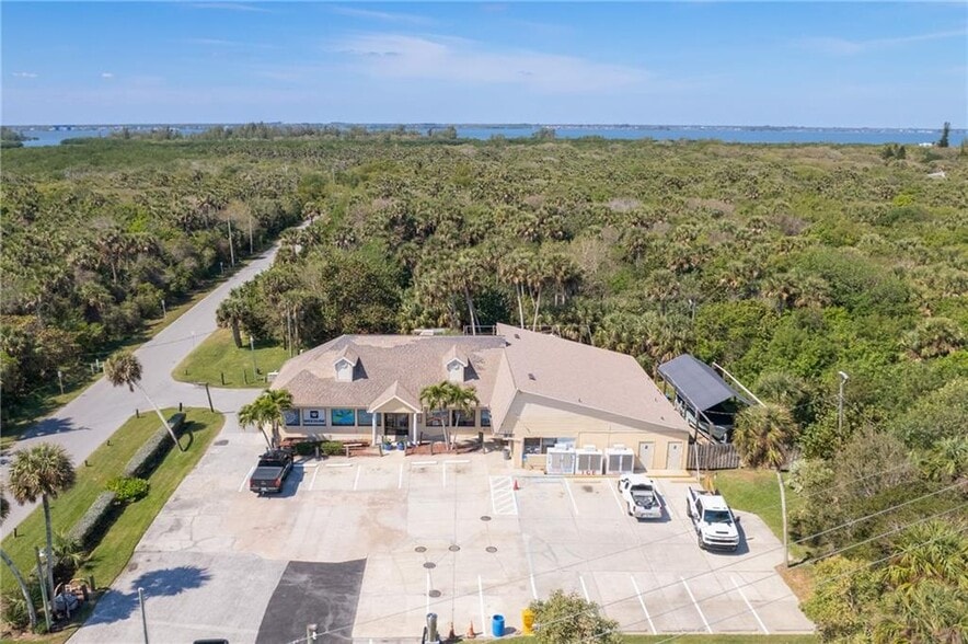 100 Long Point Rd, Melbourne Beach, FL for lease - Aerial - Image 1 of 14