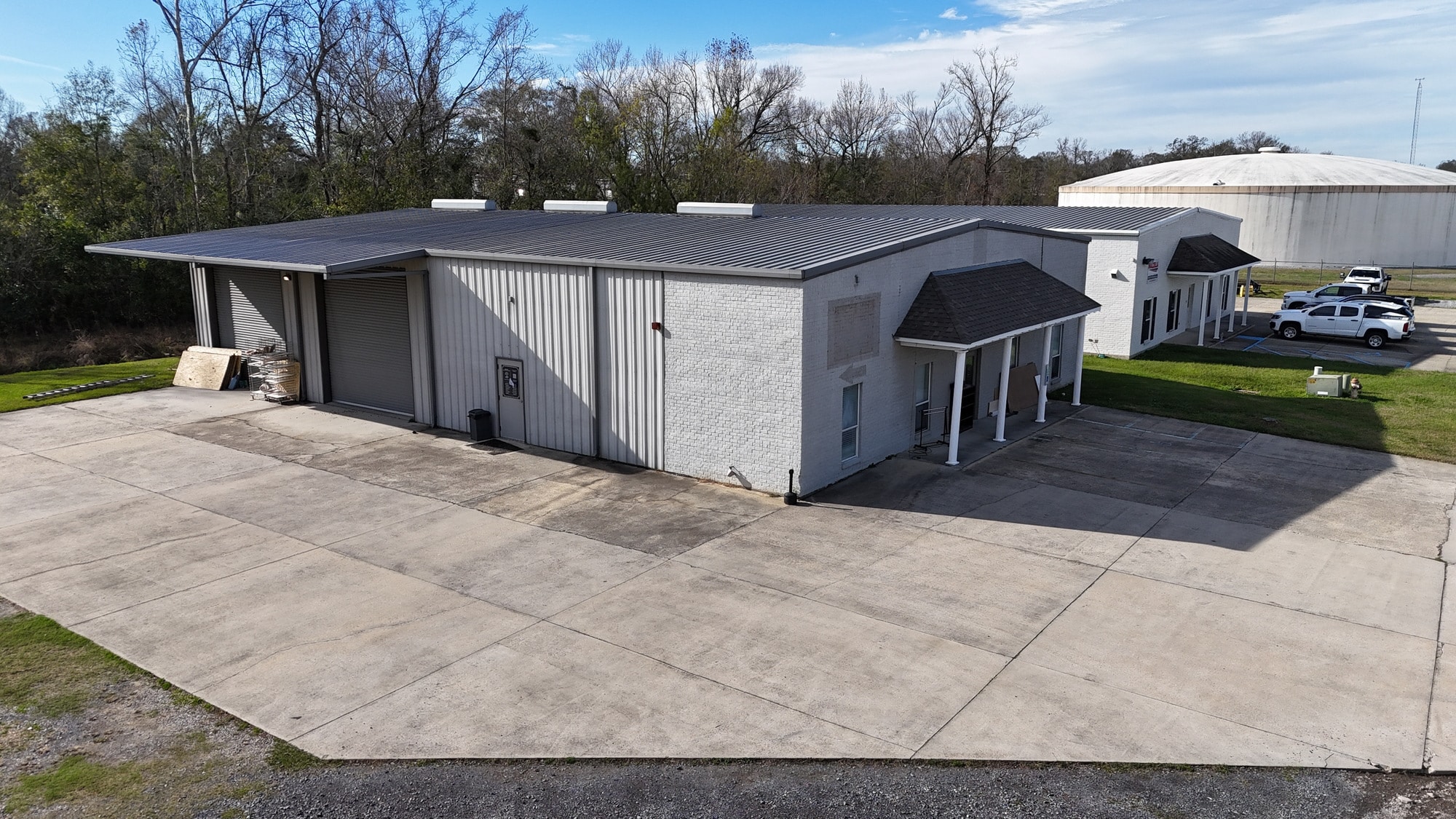 39359 Airline Plz, Gonzales, LA for lease Primary Photo- Image 1 of 3