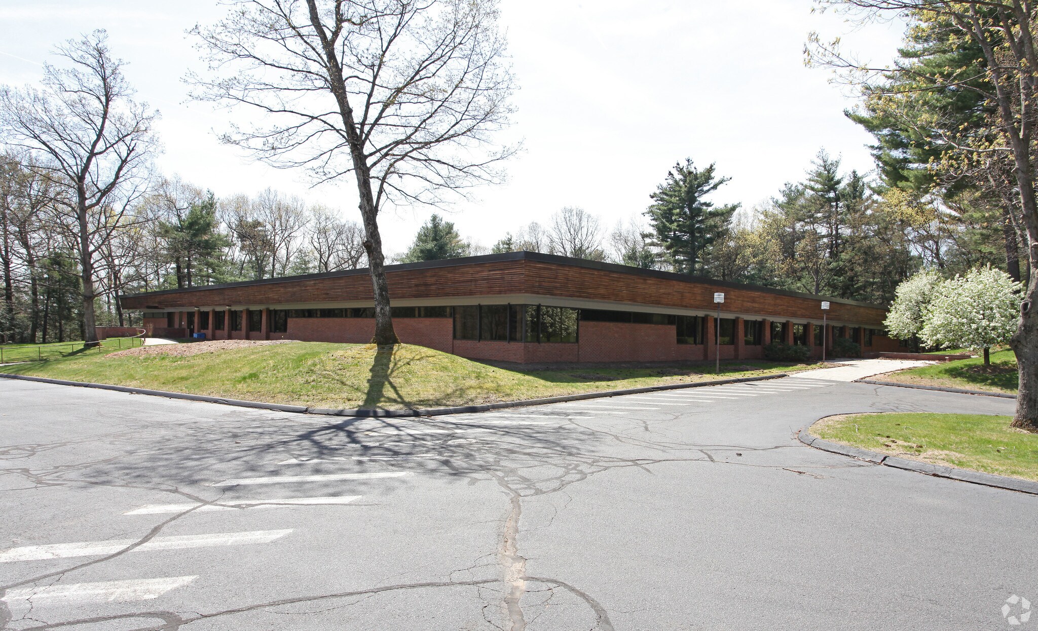 38 Security Dr, Avon, CT for lease Primary Photo- Image 1 of 28
