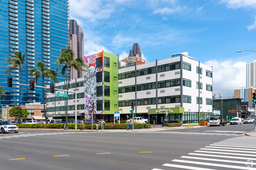 660 Ala Moana Blvd, Honolulu, HI for lease - Building Photo - Image 2 of 7