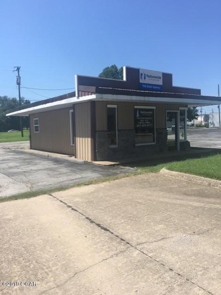 613 W Coler St, Neosho, MO for sale - Primary Photo - Image 1 of 1