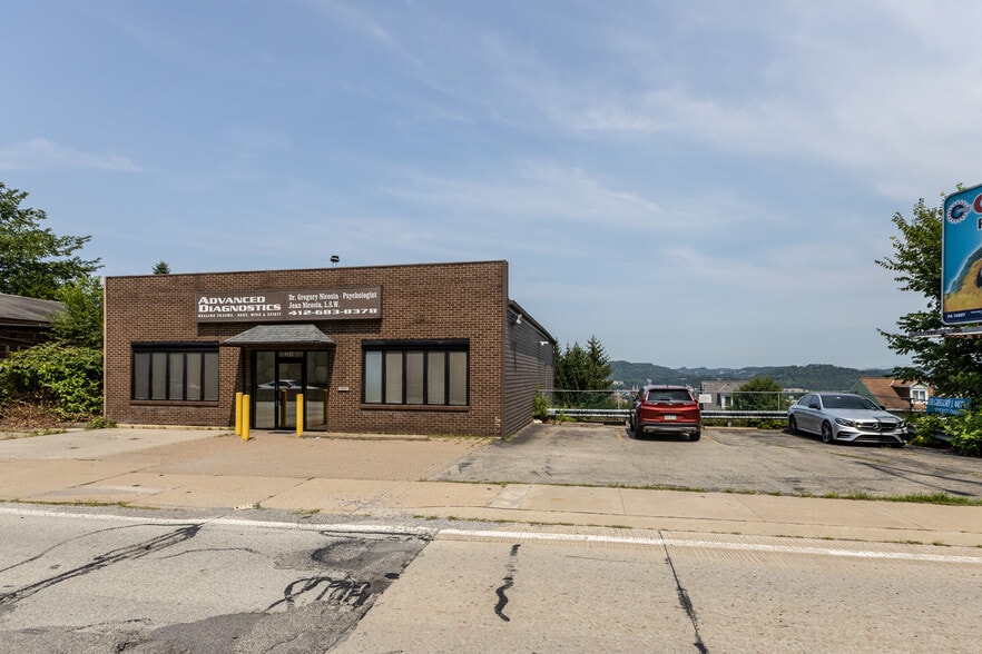 3519 Bigelow Blvd, Pittsburgh, PA for sale - Building Photo - Image 3 of 47